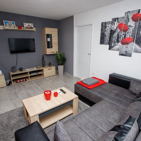 7 Days Premium Apartment ซูโบติกา ภายนอก รูปภาพ