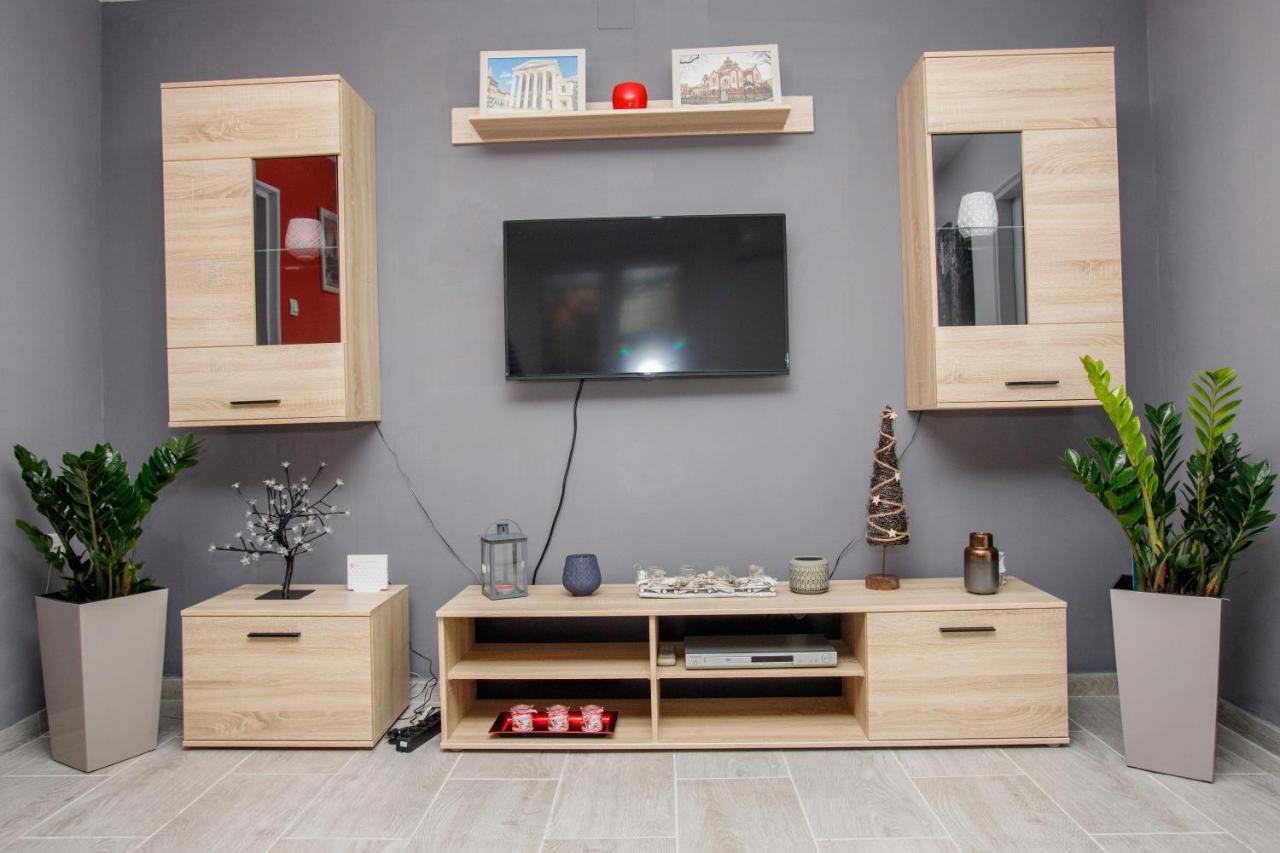 7 Days Premium Apartment ซูโบติกา ภายนอก รูปภาพ
